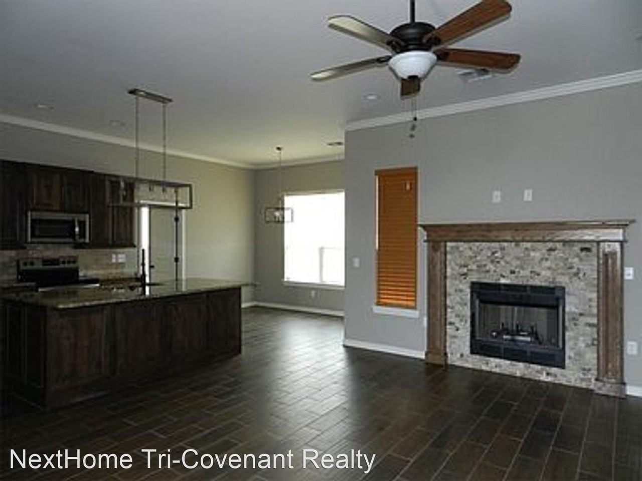 407 N Mountain Meadow Dr - Photo 2 of 12