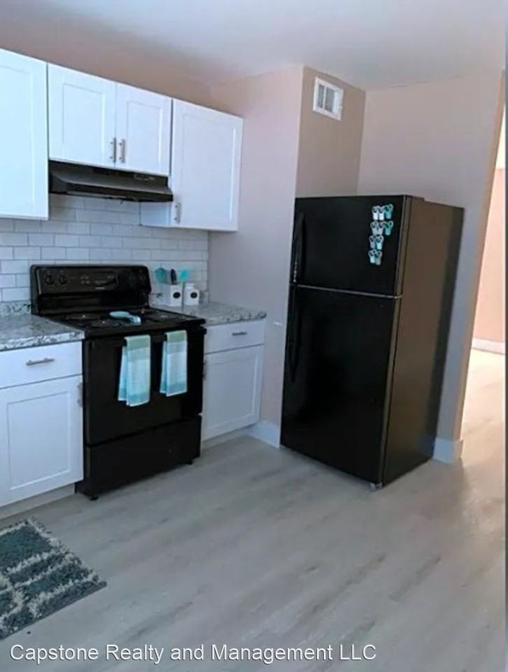 1750 Essie McIntyre Blvd - Photo 2 of 5