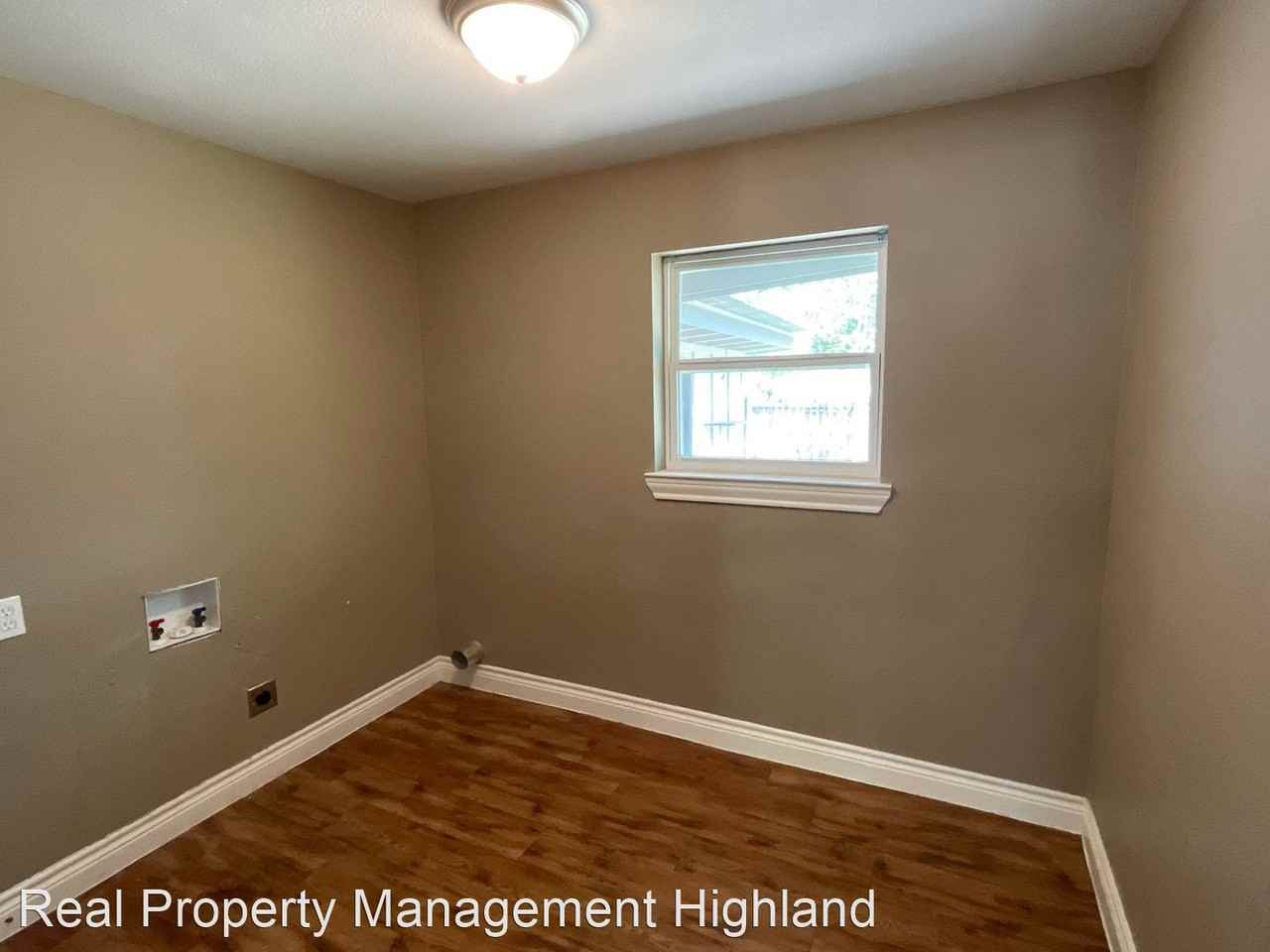 306 E Marble St - Photo 3 of 9