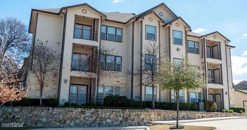 12511 Jones Maltsberger RD - Photo 3 of 46