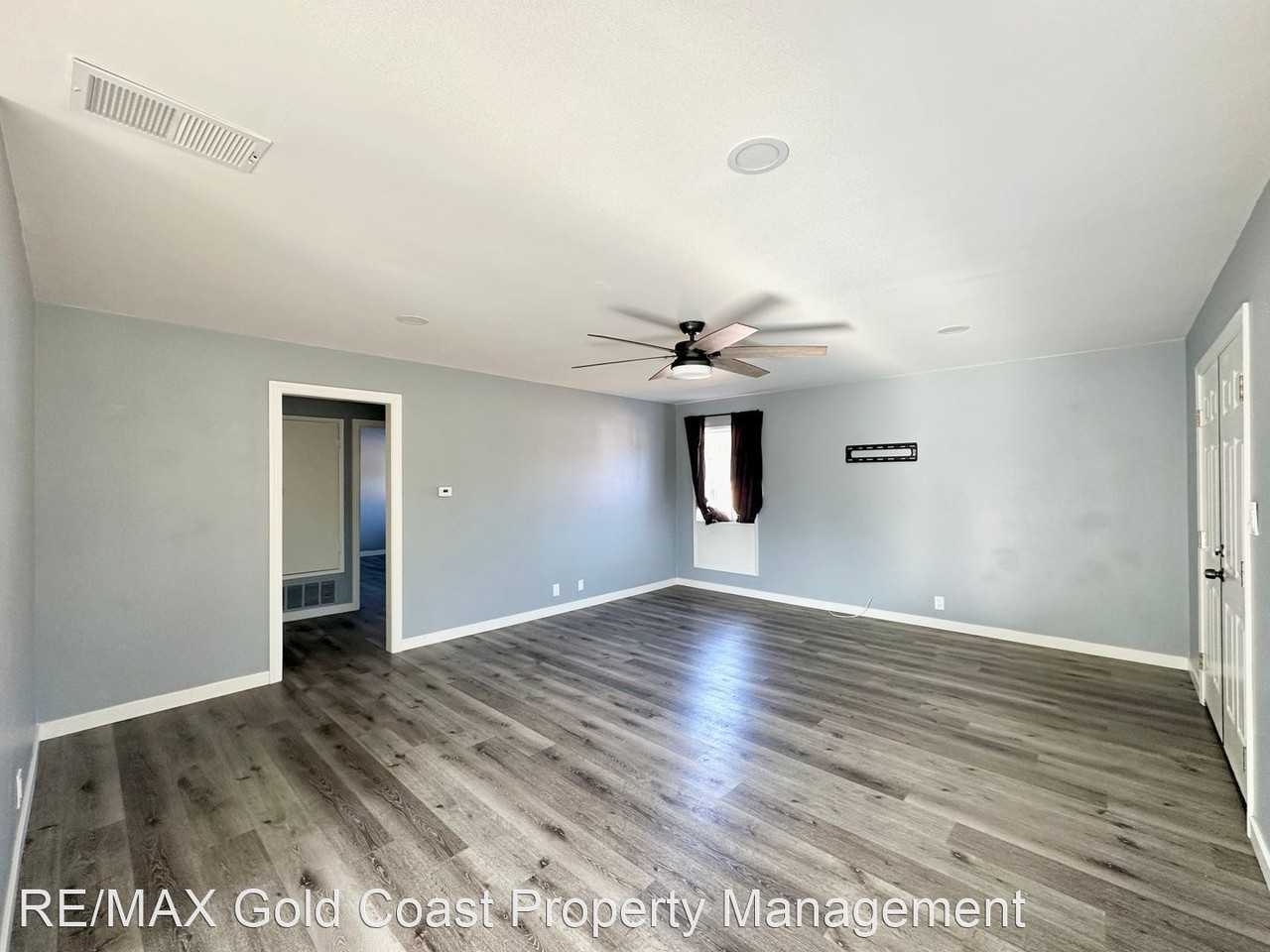 851 Ivywood Dr - Photo 3 of 18