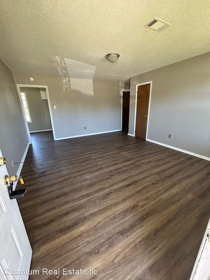 35 Homestead Ter - Photo 2 of 8