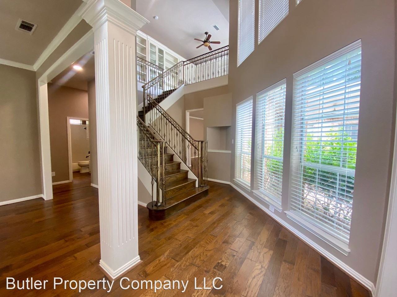 6733 Shadow Crest Dr - Photo 2 of 50