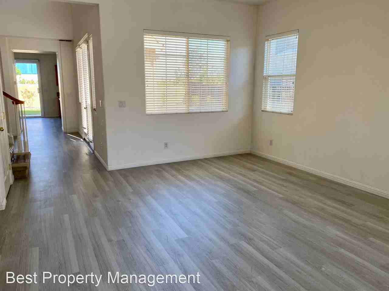 2269 Cambridge Dr - Photo 2 of 20