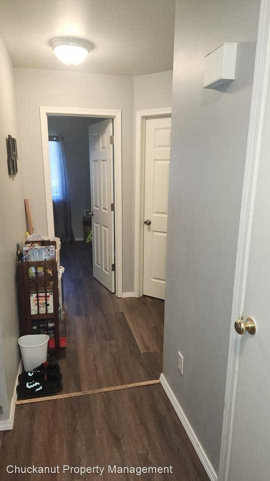 2406 Xenia St - Photo 3 of 10