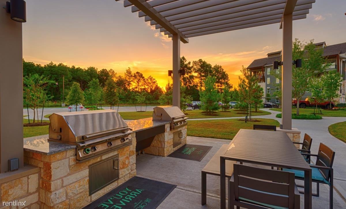 8440 Creekside Green Dr - Photo 3 of 18