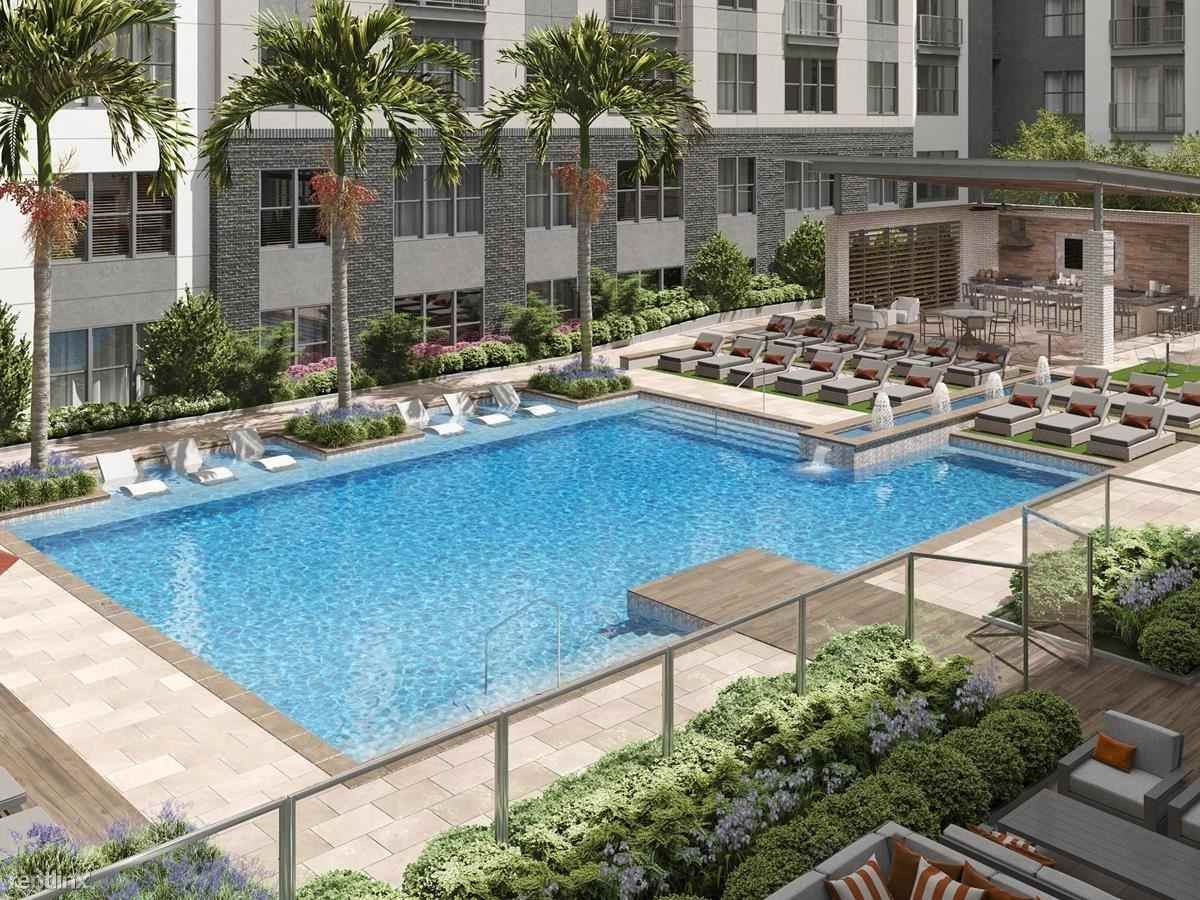 3737 Cogdell St Apartments in Neartown Montrose, Houston, TX 77019