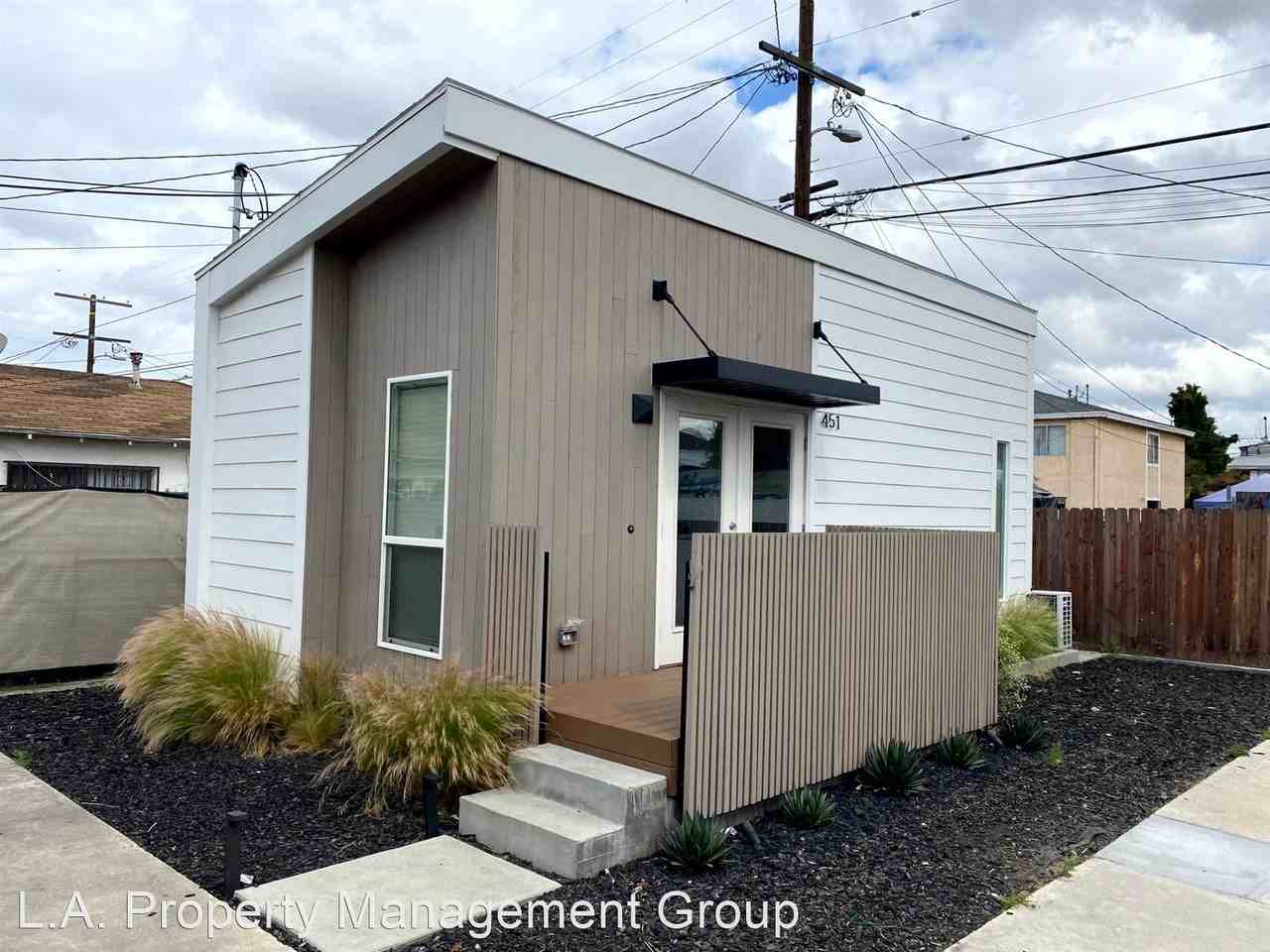 449 - 451 E 43rd Pl - Photo 3 of 3