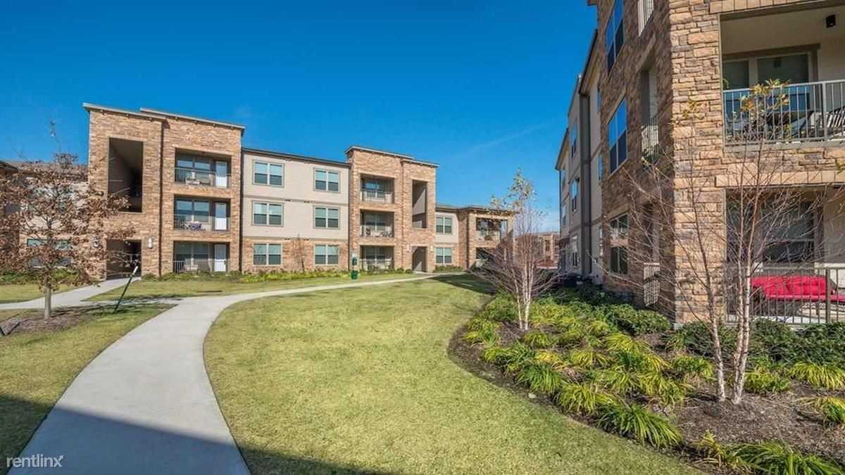 21801 Northcrest Drive - Photo 2 of 36