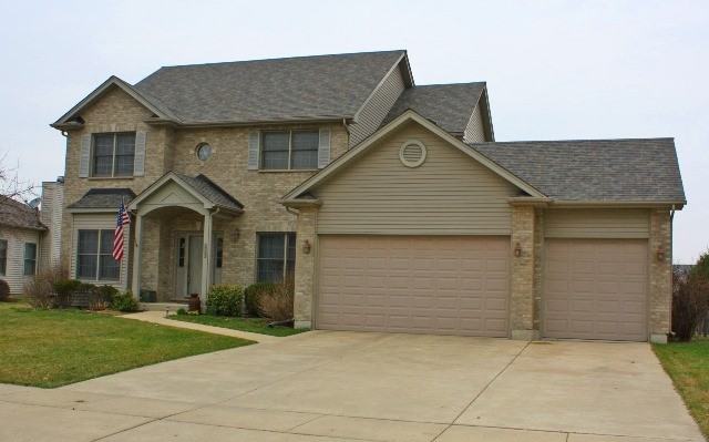 684 Hampshire Dr - Photo 2 of 21