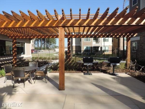 12101 Northpointe Blvd - Photo 2 of 26