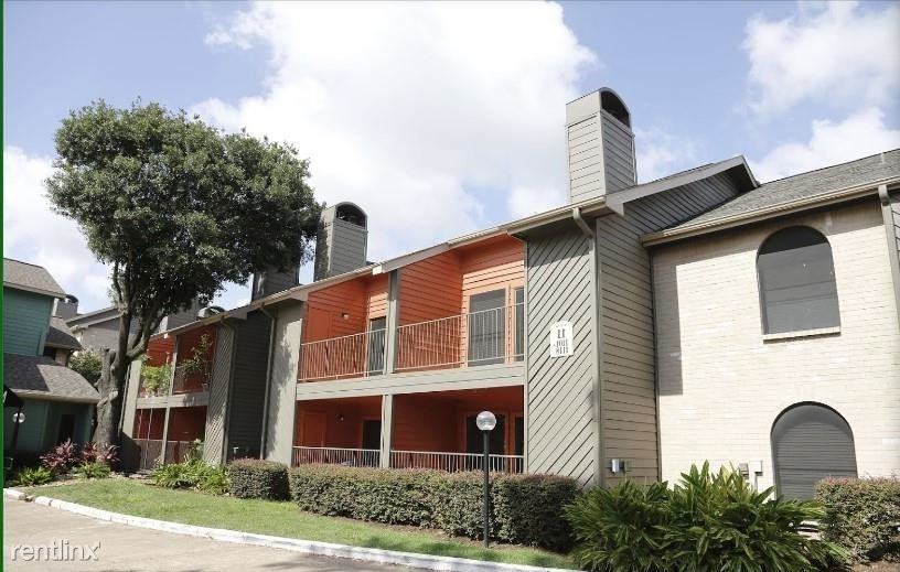 13150 Bissonnet St - Photo 3 of 10