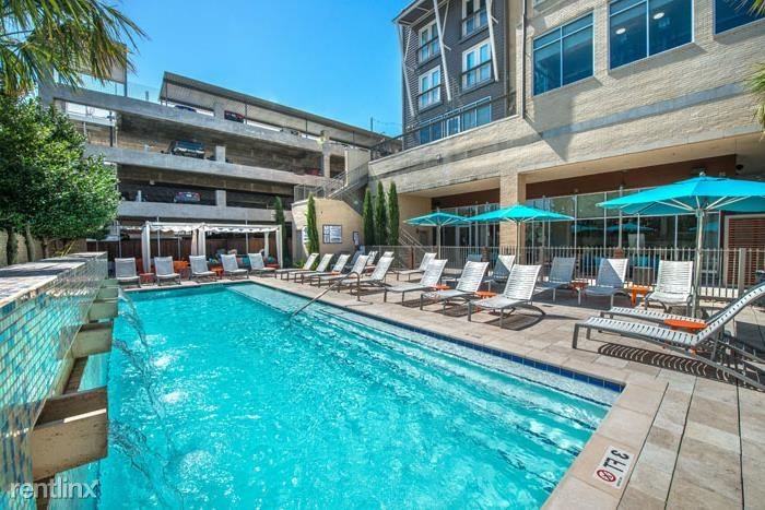 929 Norwood St - Photo 3 of 25