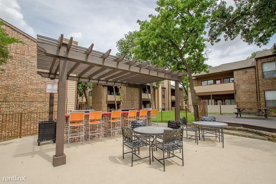 601 N Park Blvd Apartments in Grapevine, TX 76051 Zumper