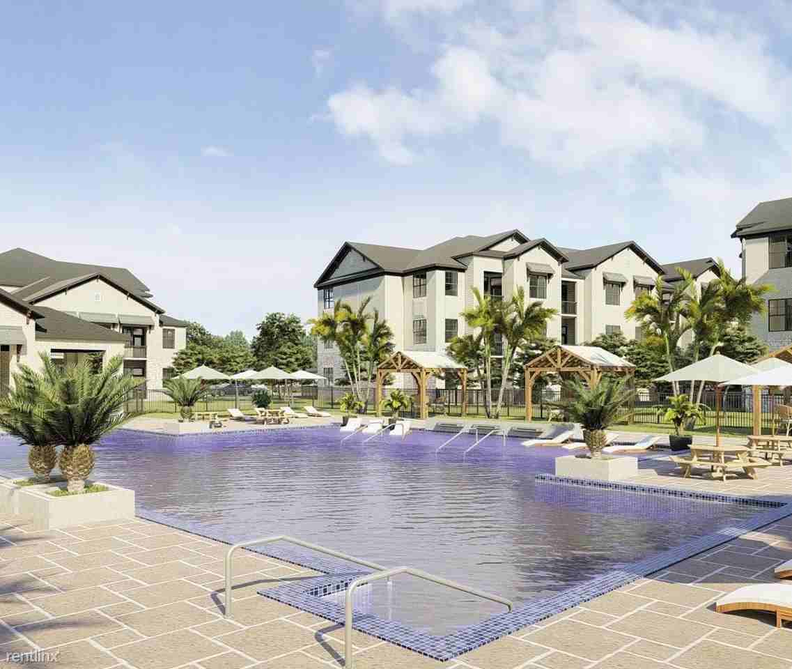 3500 N Bonnie Brae St - Photo 2 of 17