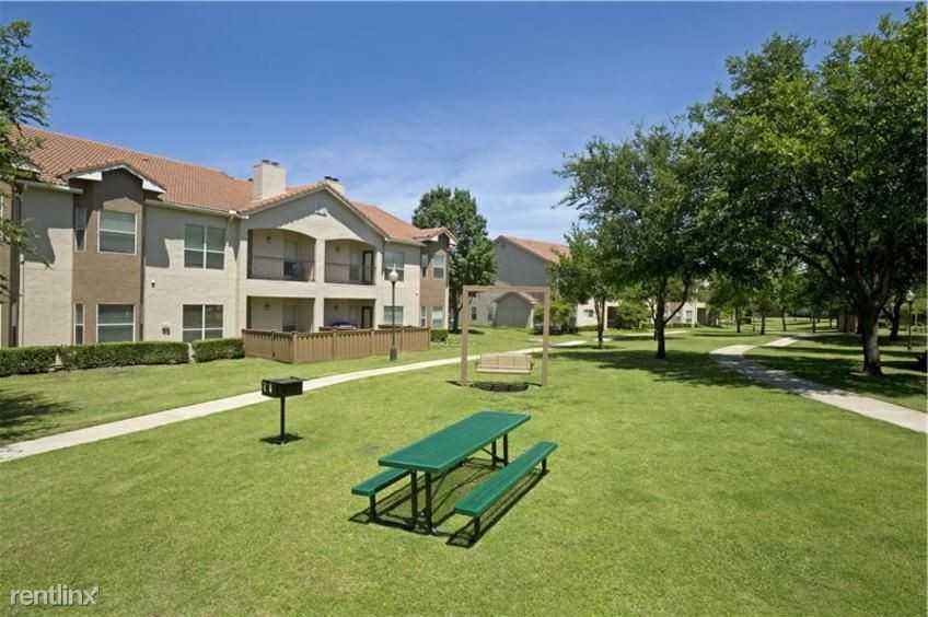 6900 Preston RD - Photo 2 of 25