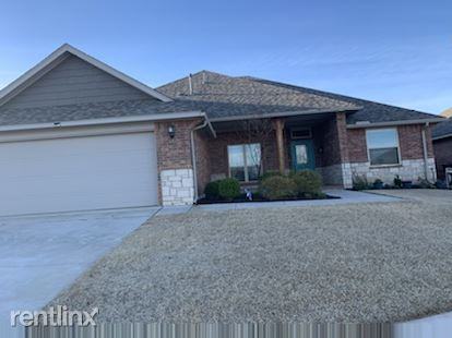 12024 Nw 139th St - Photo 2 of 18