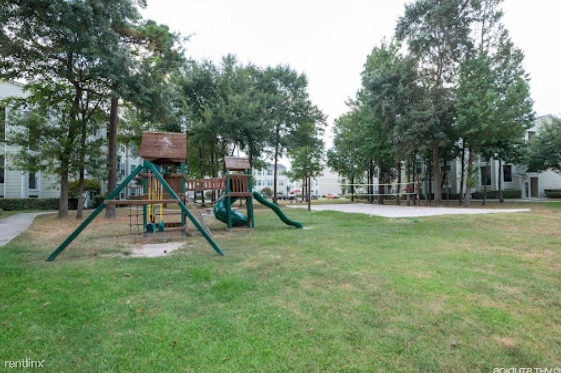 9494 Humble Westfield RD - Photo 2 of 11