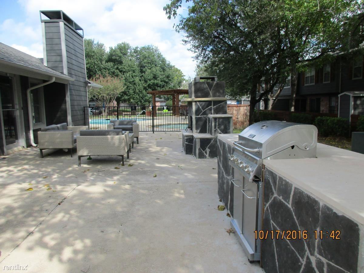 2900 Matlock RD - Photo 2 of 9