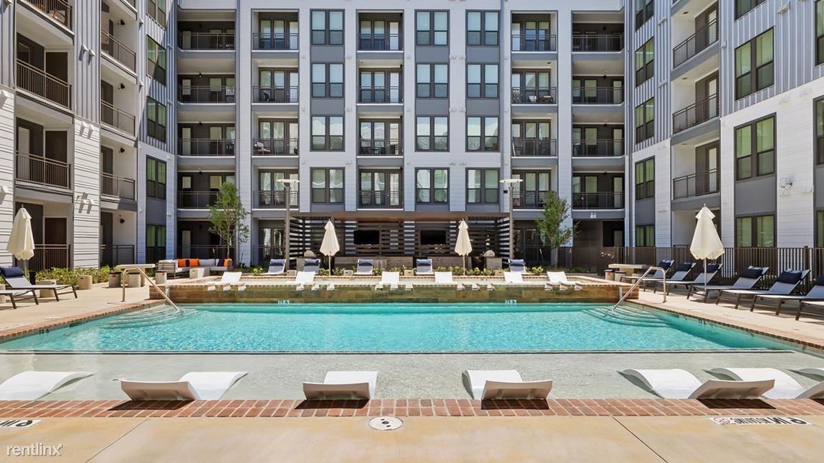 2121 Edwards St - Photo 2 of 24