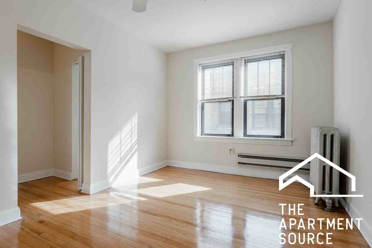 N Bissell St #3E - Photo 2 of 11