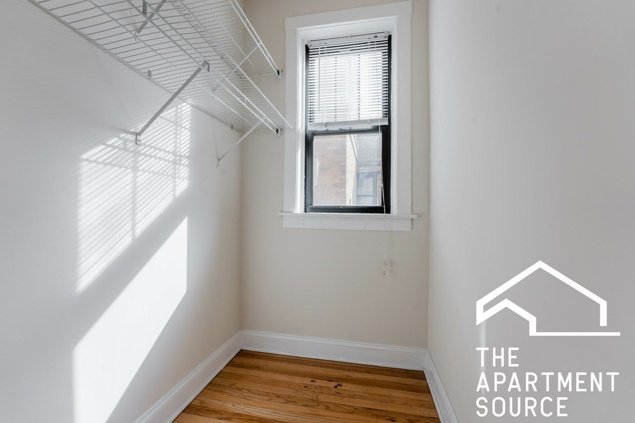 N Bissell St #3E - Photo 6 of 11