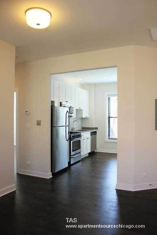 1606 W Belle Plaine Ave #1 - Photo 2 of 14