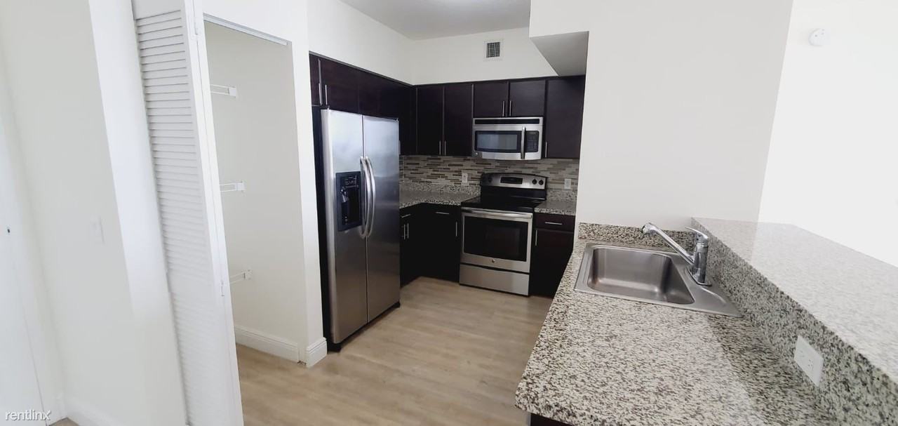 910 S Douglas Rd - Photo 2 of 20