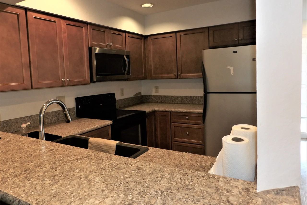 1244 Cypress Cove Ct - Photo 3 of 11