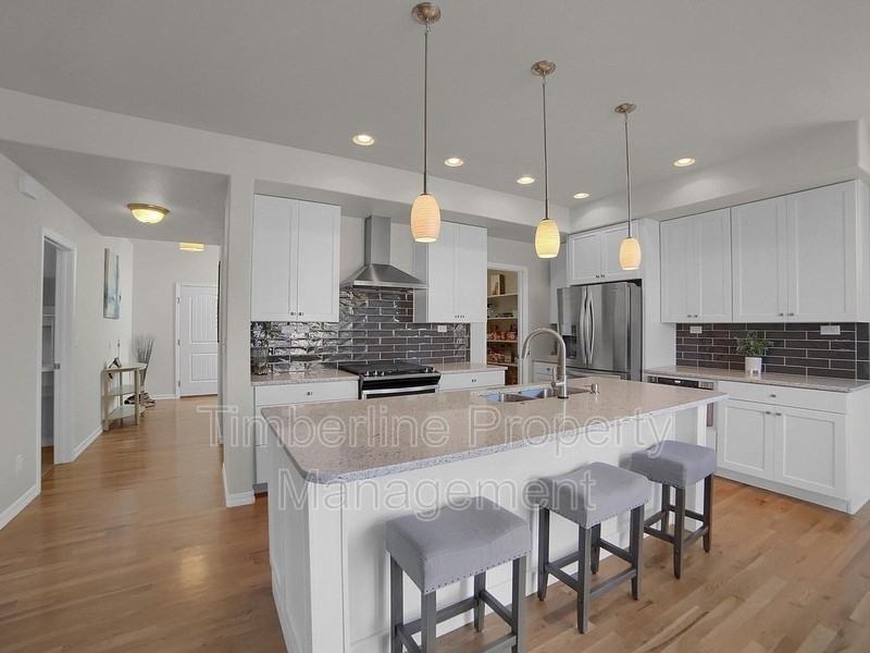 10056 Edgemont Ranch Ln - Photo 6 of 27