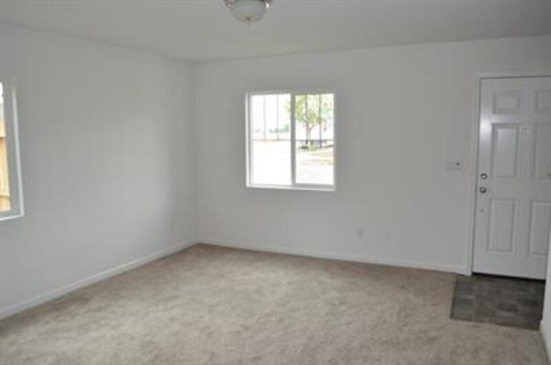 25 Medeival St - Photo 3 of 29