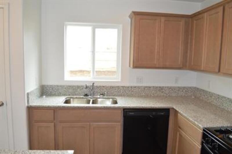 25 Medeival St - Photo 7 of 29