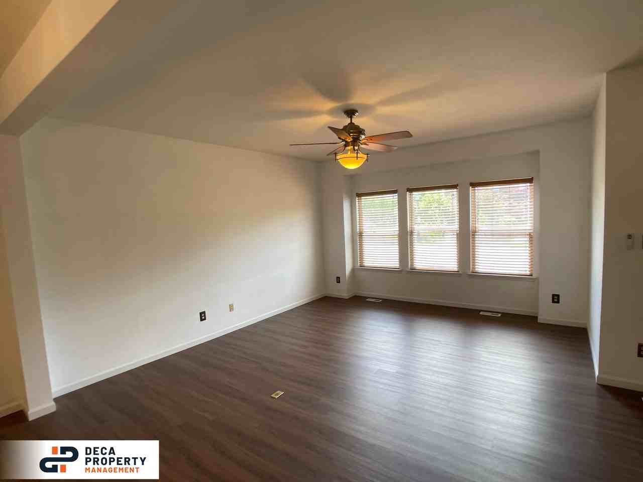 4103 Olive St - Photo 3 of 31