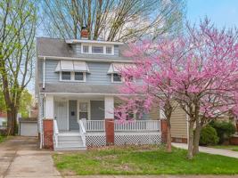 featured image of 20030 Beachview Dr