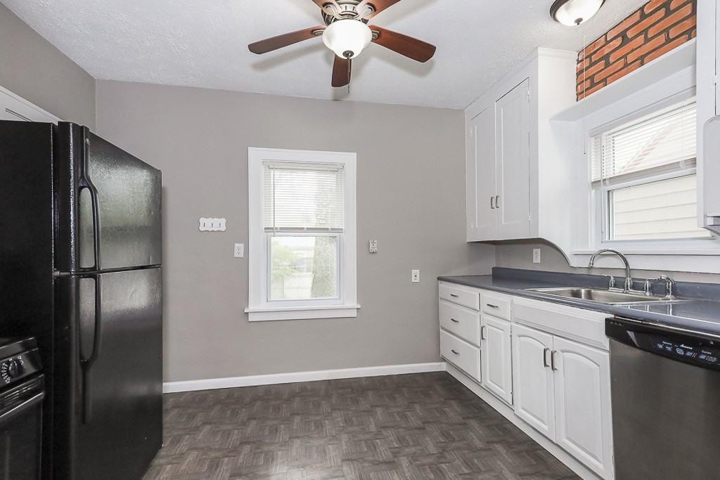 20030 Beachview Drive - Photo 5 of 25