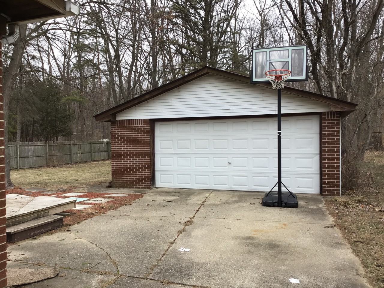 20072 Woodburn Dr - Photo 2 of 19