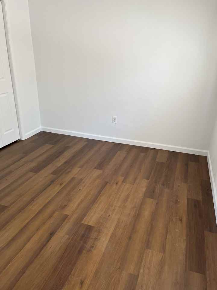 308 Spruce St Ne - Photo 5 of 22