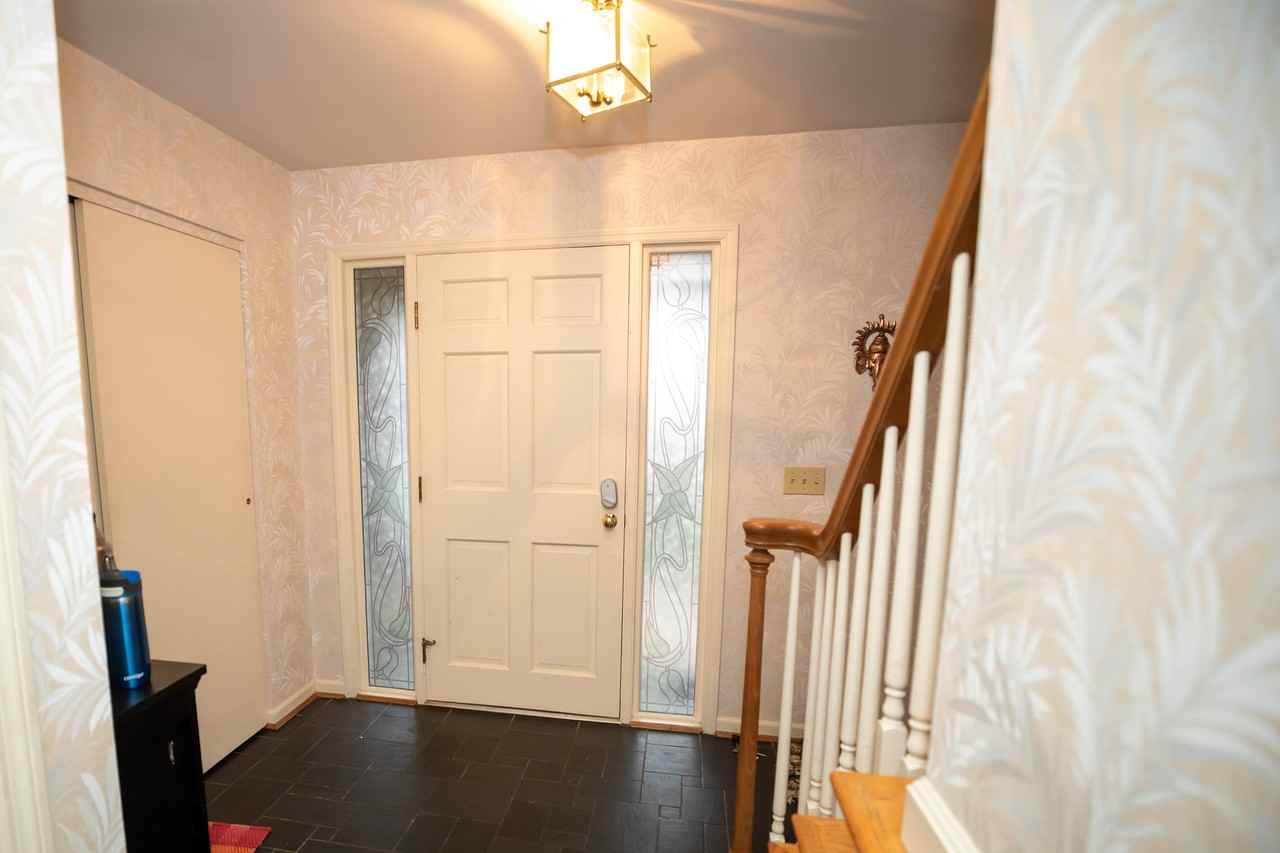 9949 Tollgate Ln - Photo 2 of 34