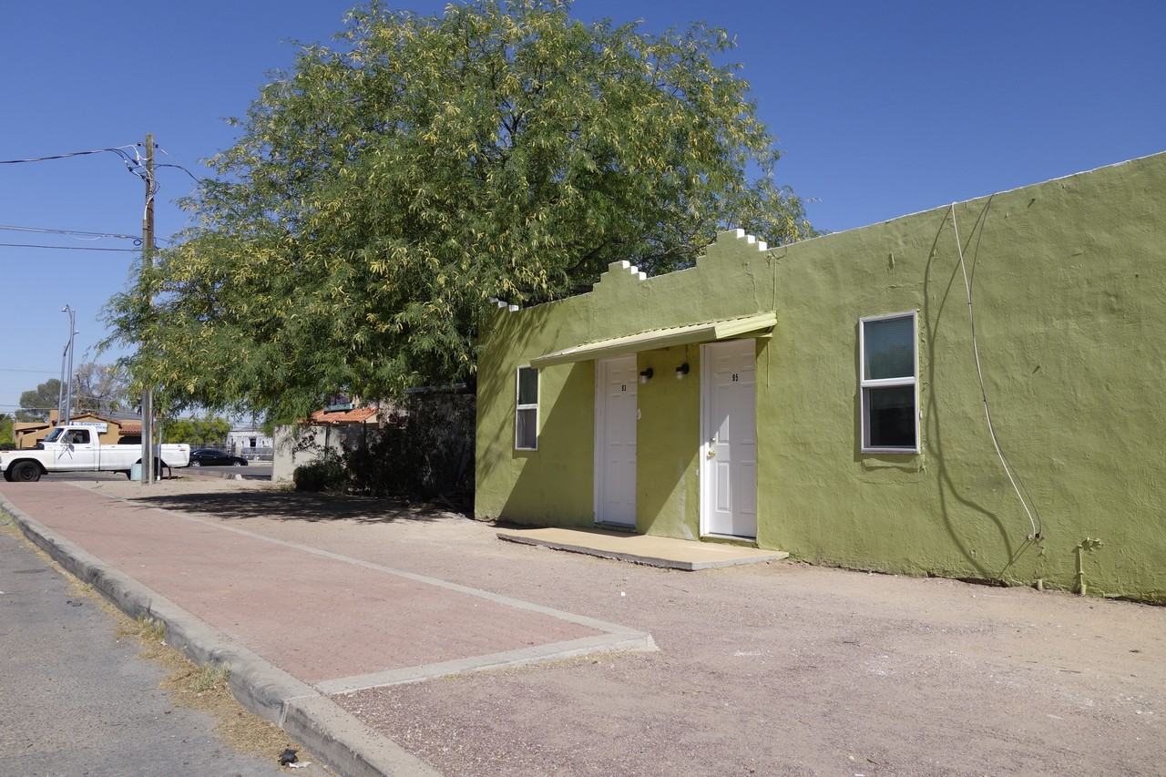 99 E Palmdale St - Photo 3 of 4