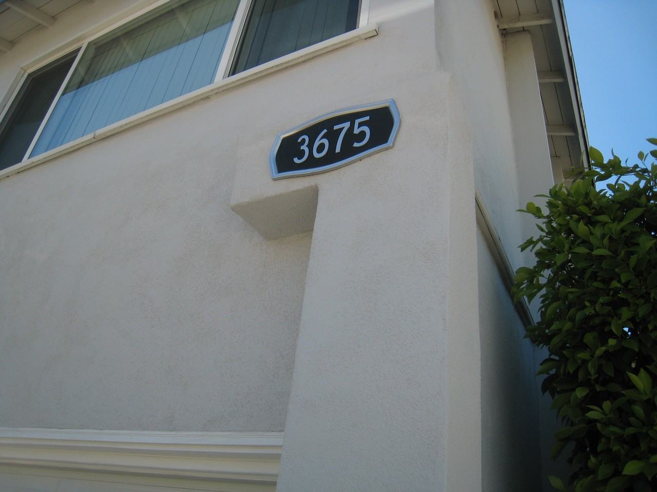 3675 Vinton Avenue #6 - Photo 3 of 7