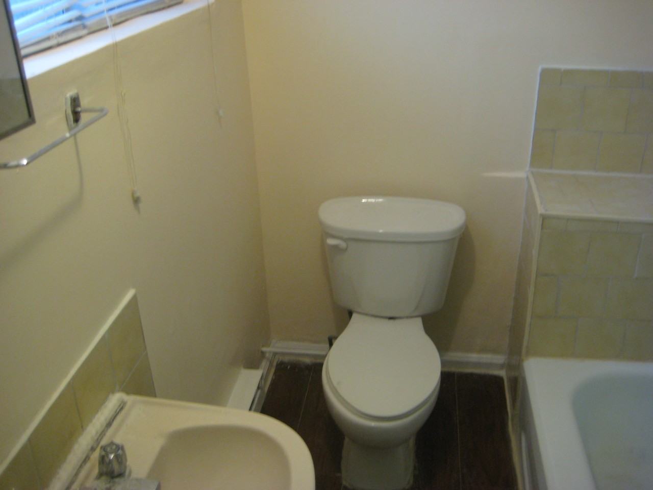 Dufferin St & Eglinton Ave W - Photo 3 of 7