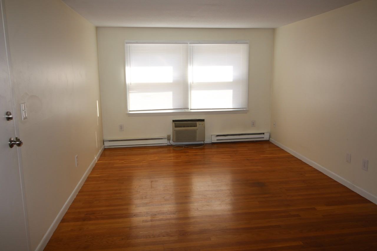 Pineview - Photo 5 of 8