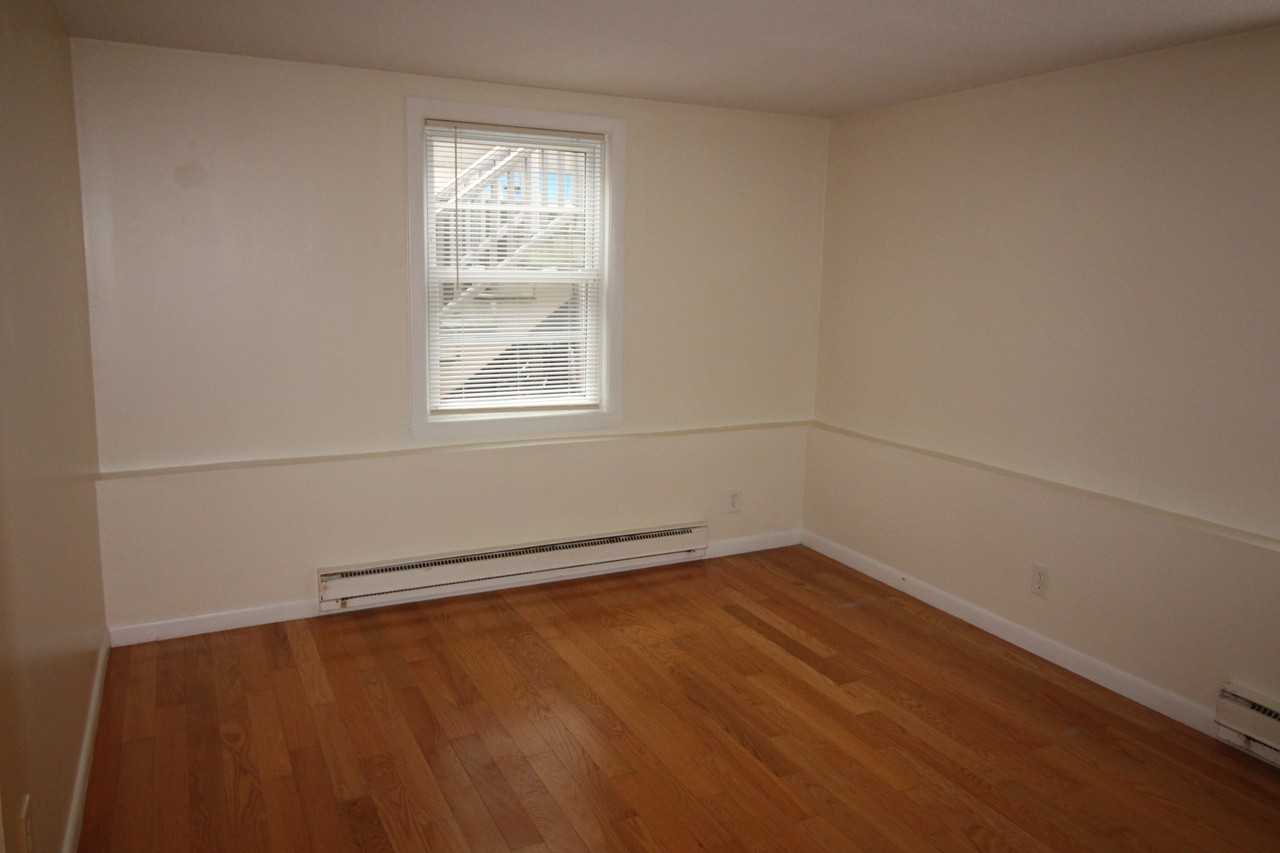 Pineview - Photo 3 of 8