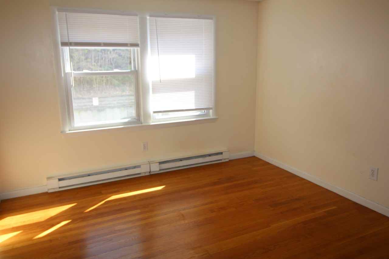 Pineview - Photo 6 of 8