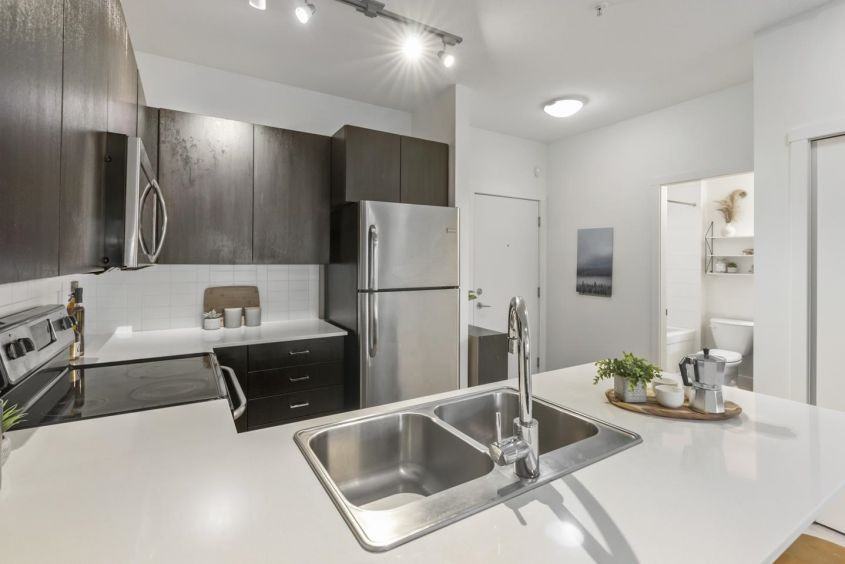 20460 Douglas Cres #106 - Photo 5 of 17