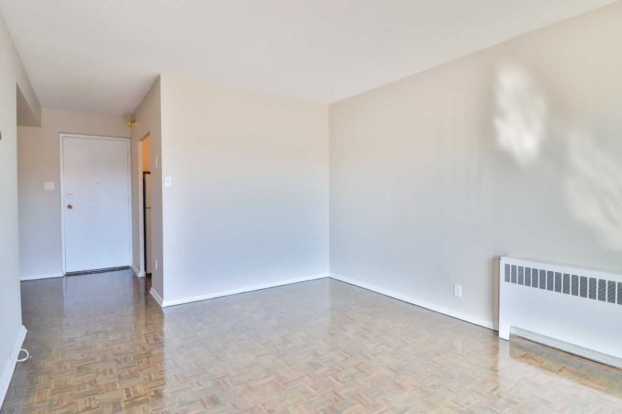 272 Bronson Avenue Apartments 272 Bronson Ave, Ottawa, ON K1R 6H9