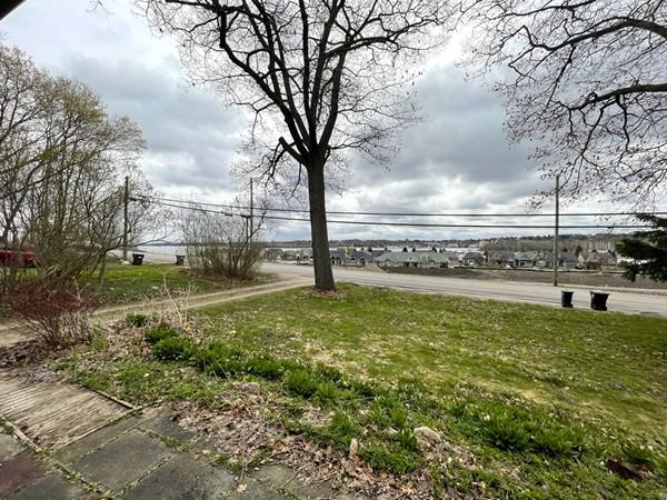 Harbourview Triplex - Photo 2 of 4