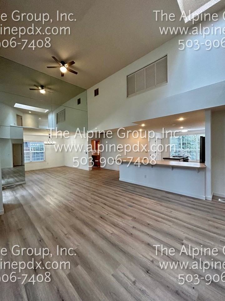 5526 Yorkshire Pl - Photo 3 of 20