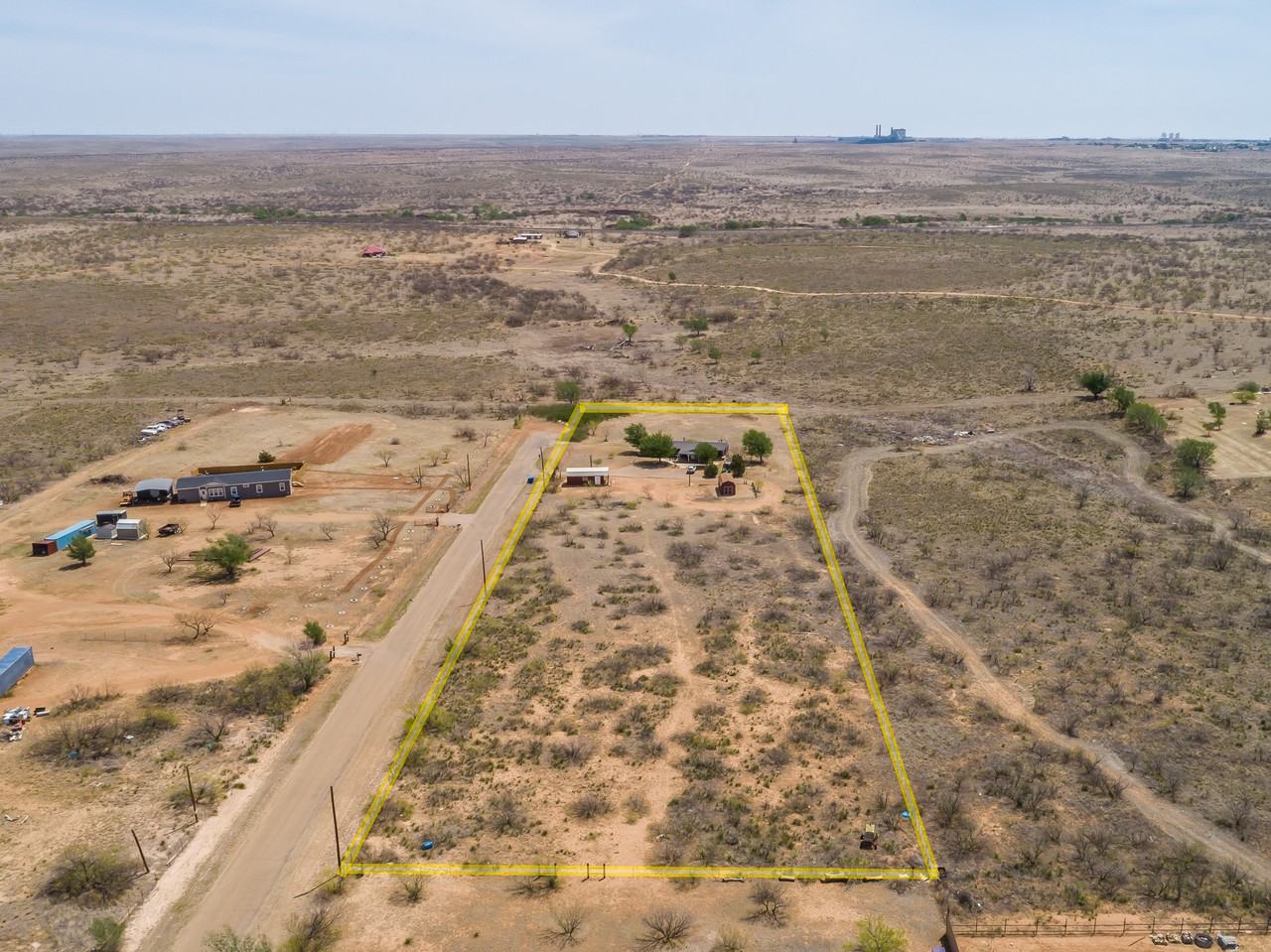 214 E Mobley St #1 - Photo 2 of 10