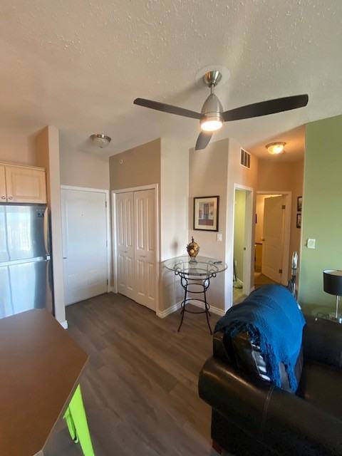 9221 Lakeland Drive - Photo 2 of 15